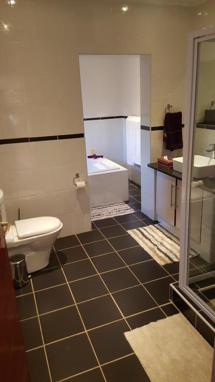 Casa Bianca Guest Lodge Hartbeespoort Room photo