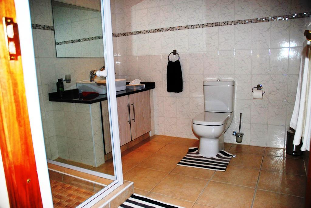 Casa Bianca Guest Lodge Hartbeespoort Room photo